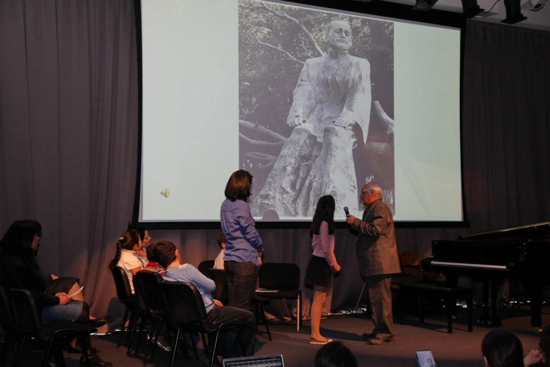 "Art Rainbow" Family Educational Program, March