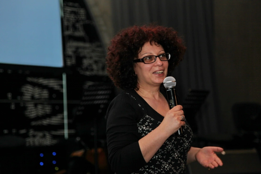 ENCOUNTERS WITH ART: Naira Muradyan