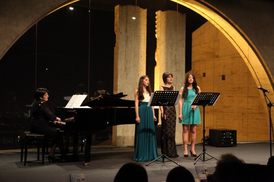 ENCOUNTERS WITH ART: "Benjamin Britten – 100"