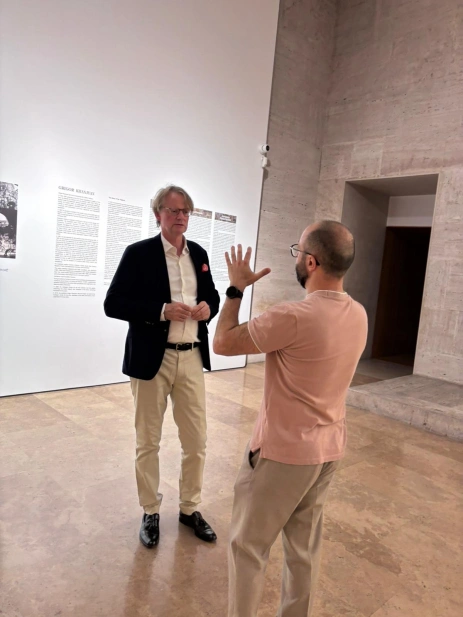 Sotheby's աճուրդային տան ներկայացուցիչներ Ալինա Դեյվիի և Էդվարդ Գիբսի այցը Գաֆէսճեան արվեստի կենտրոն