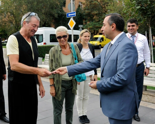 Ռոքի լեգենդ, Deep Purple խմբի մենակատար Իէն Գիլան Գաֆէսճեան արվեստի կենտրոնում