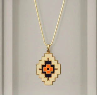 Big pendant with carpet ornament