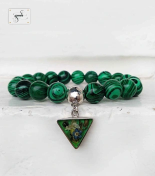 Bracelet with flower